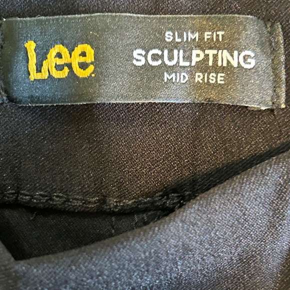 Lee Skimmer Mid Rise Slim Fit Black Capri Size 4 NWT - Picture 7 of 10
